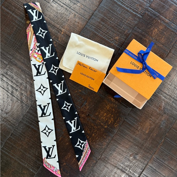 Louis Vuitton NEW Black and White Reversible to Beige and Brown Bandeau - RARE - Picture 1 of 6